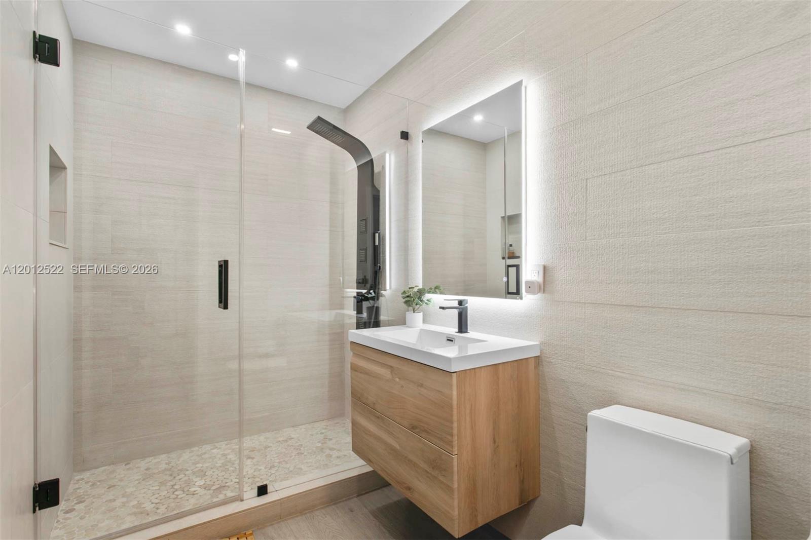CORAL GABLES RIVIERA SEC - Residential