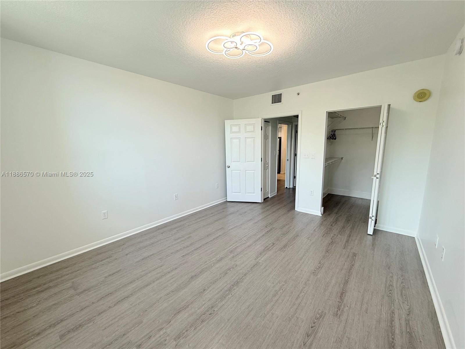 CITE CONDO - Residential