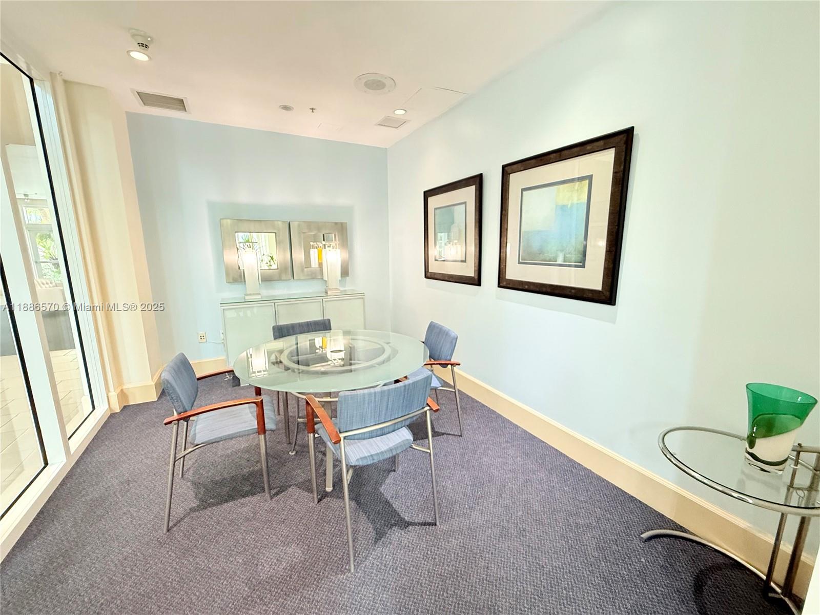 CITE CONDO - Residential