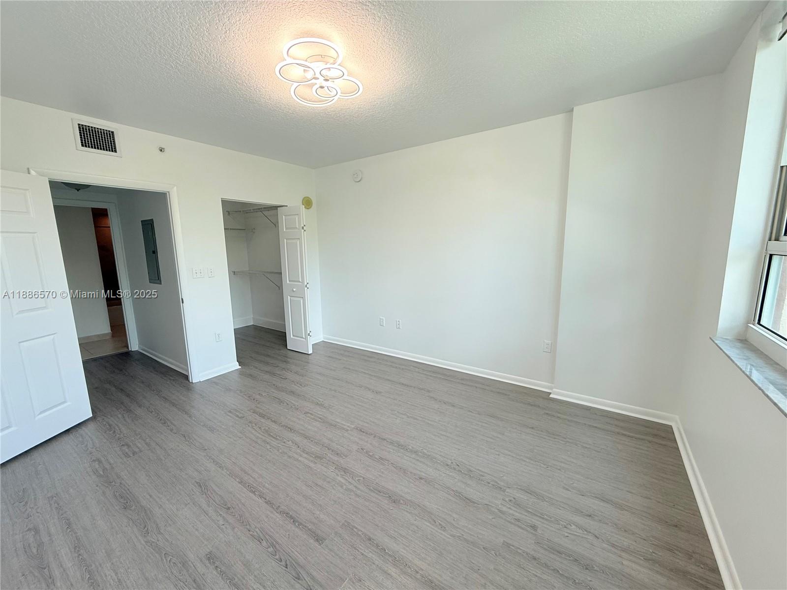 CITE CONDO - Residential