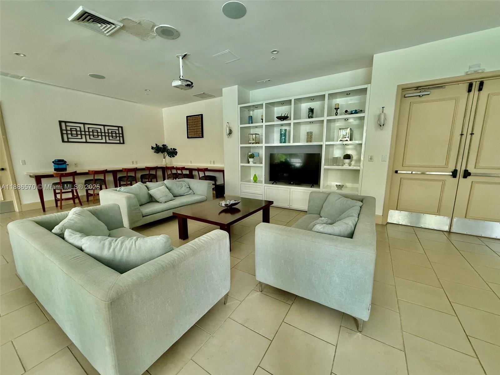 CITE CONDO - Residential