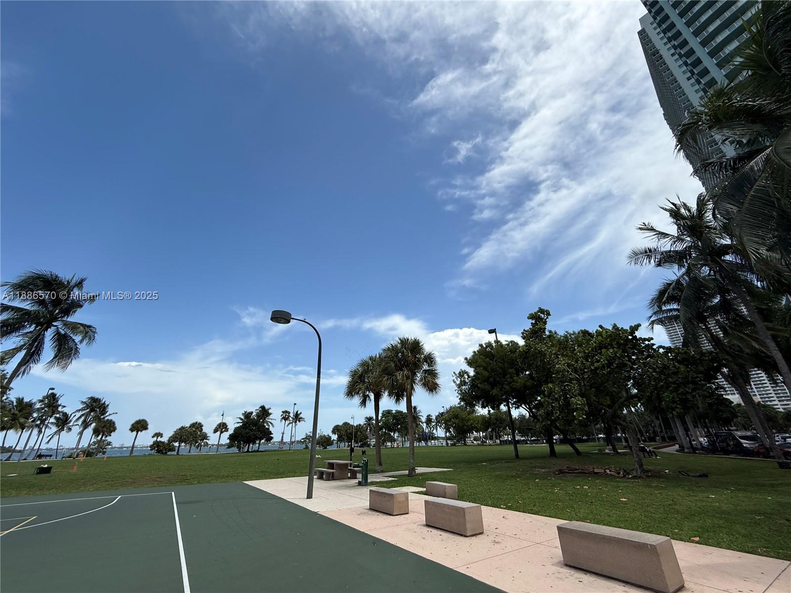 CITE CONDO - Residential