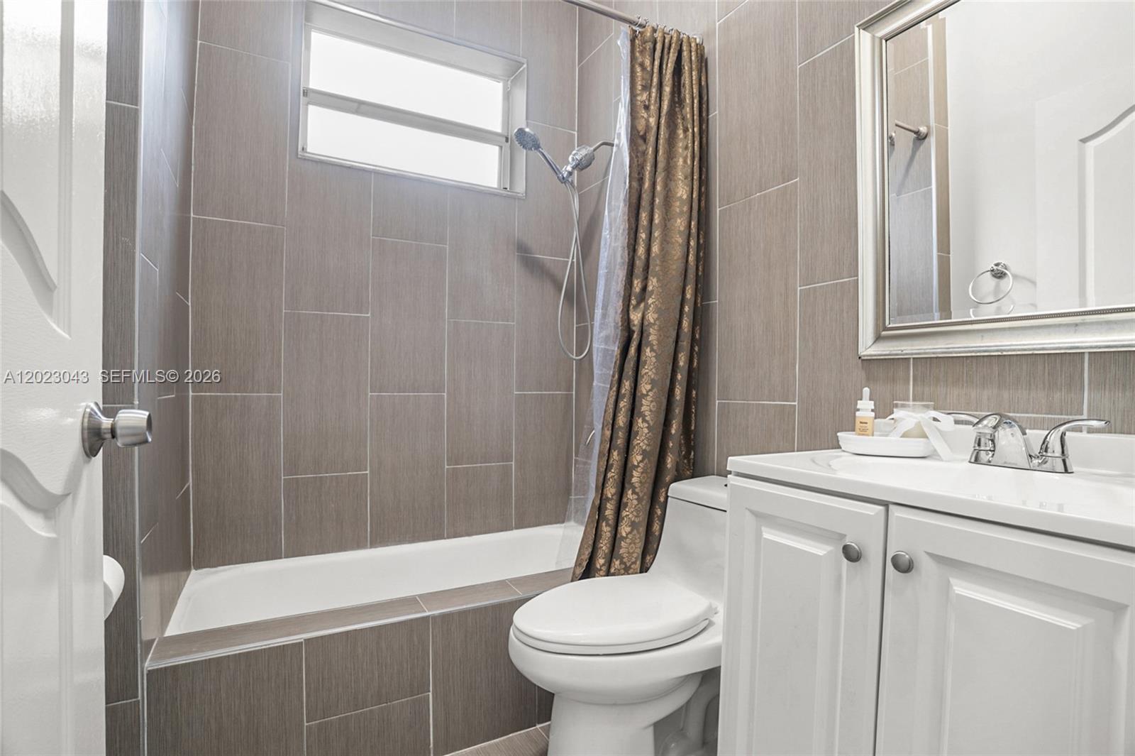 DUNWOODIE AT KEYS GATE - Residential