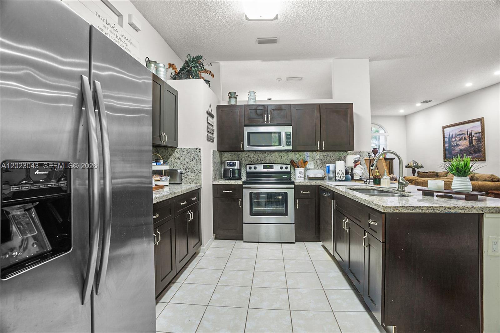DUNWOODIE AT KEYS GATE - Residential
