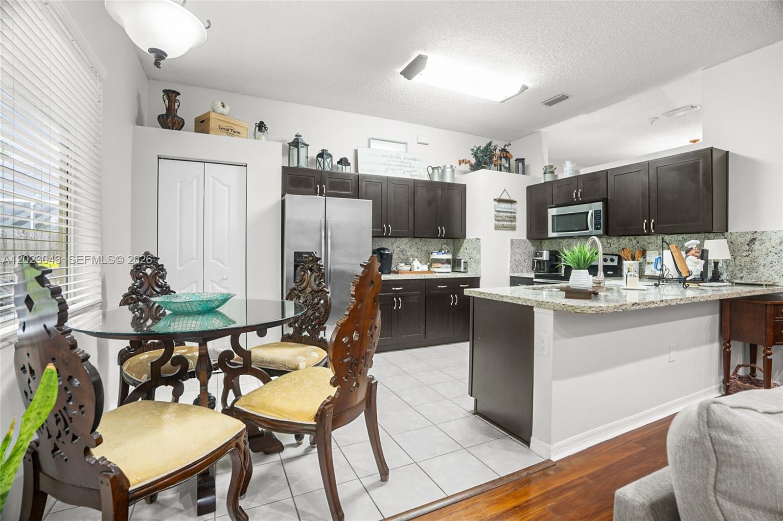 DUNWOODIE AT KEYS GATE - Residential