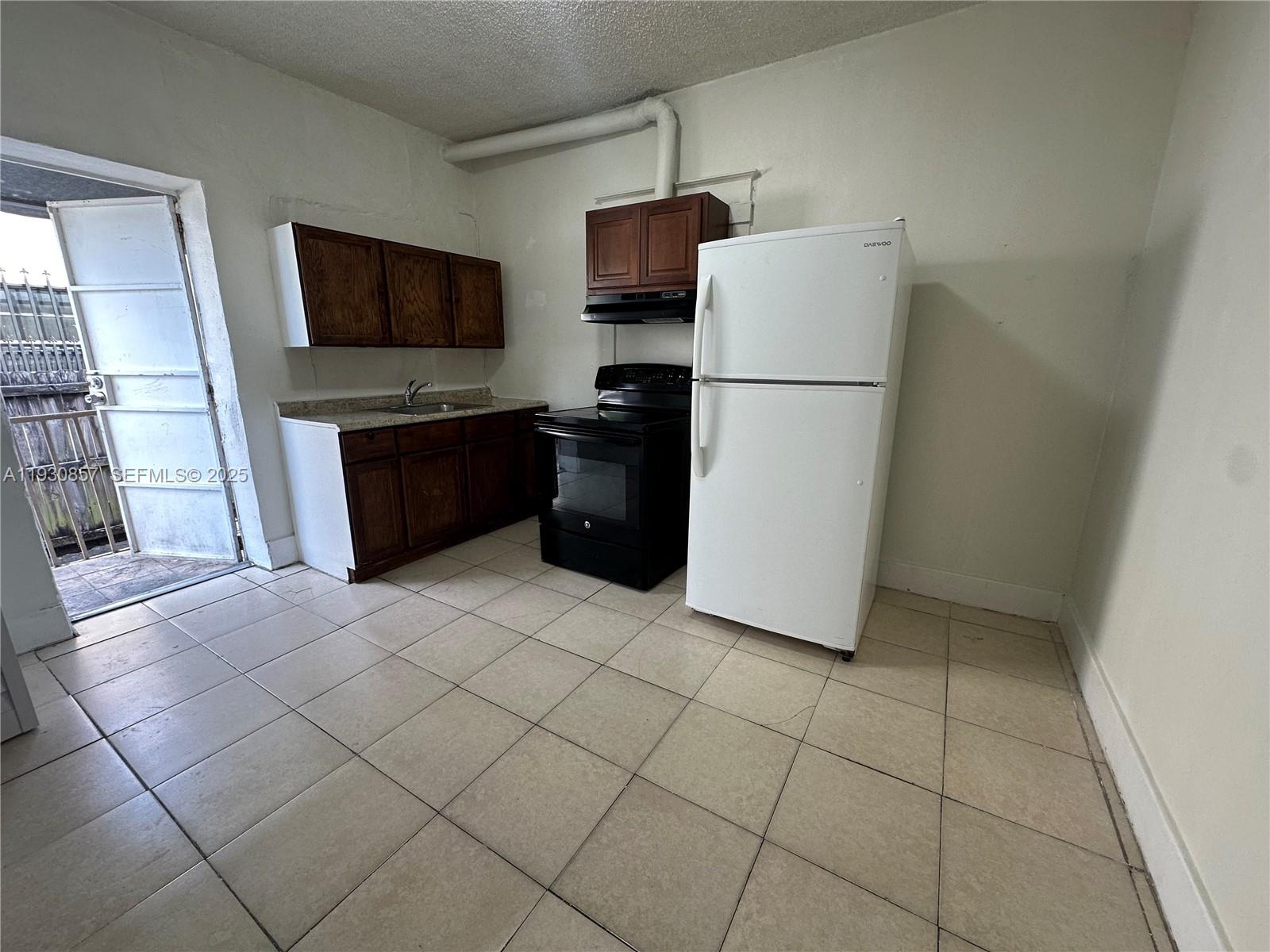 ROGERS ADDN - Residential Lease