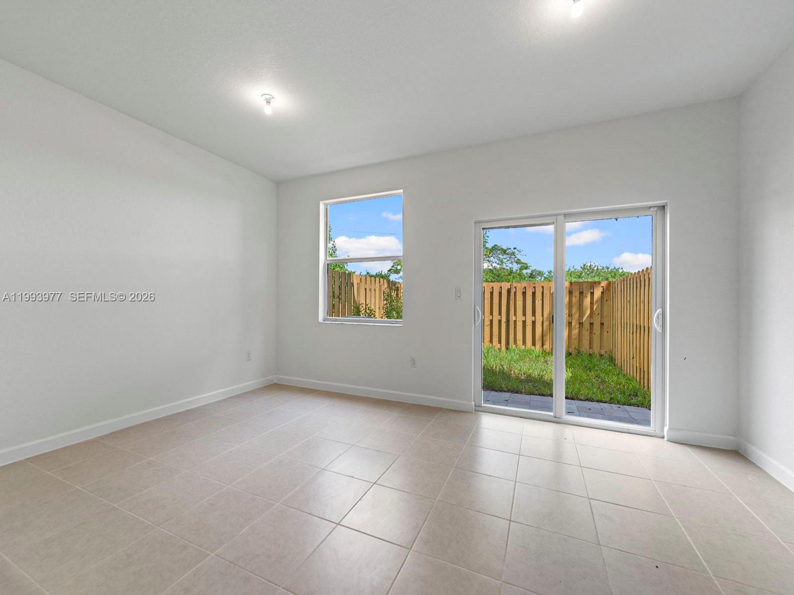 HOMESTEAD PARK OF COMMERC - Residential Lease