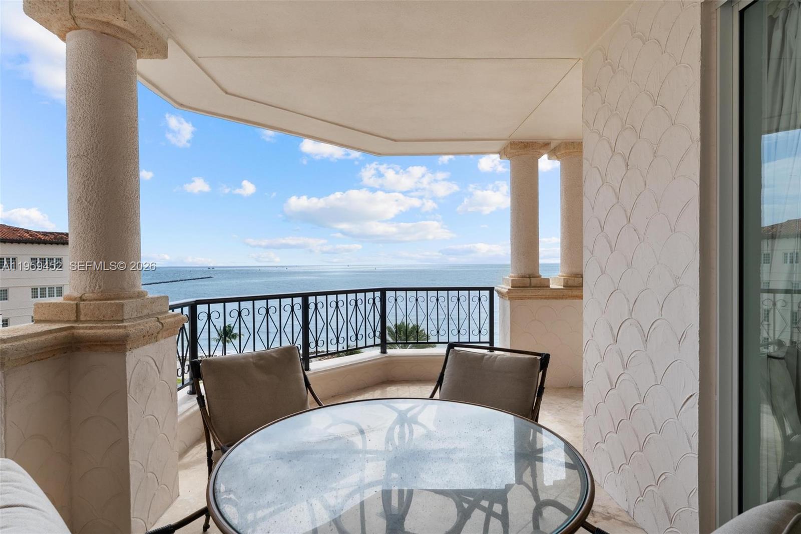 7600 OCEANSIDE AT FISHER - Residential