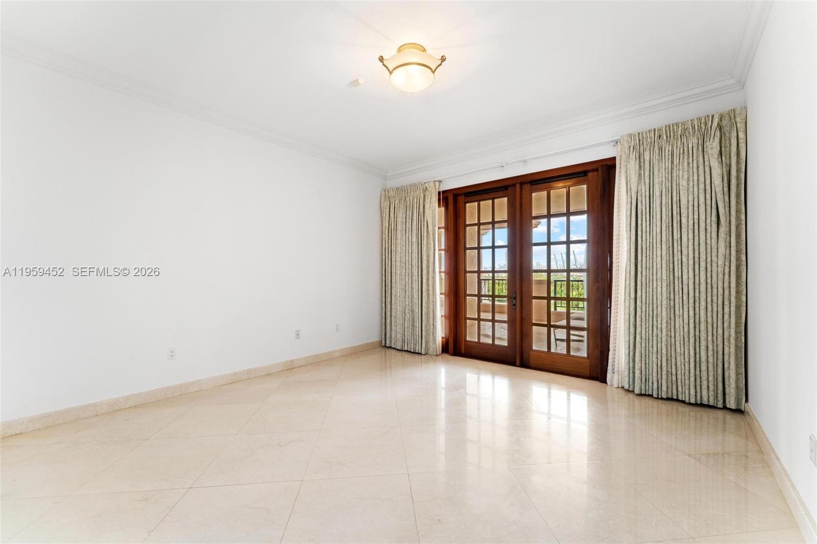 7600 OCEANSIDE AT FISHER - Residential