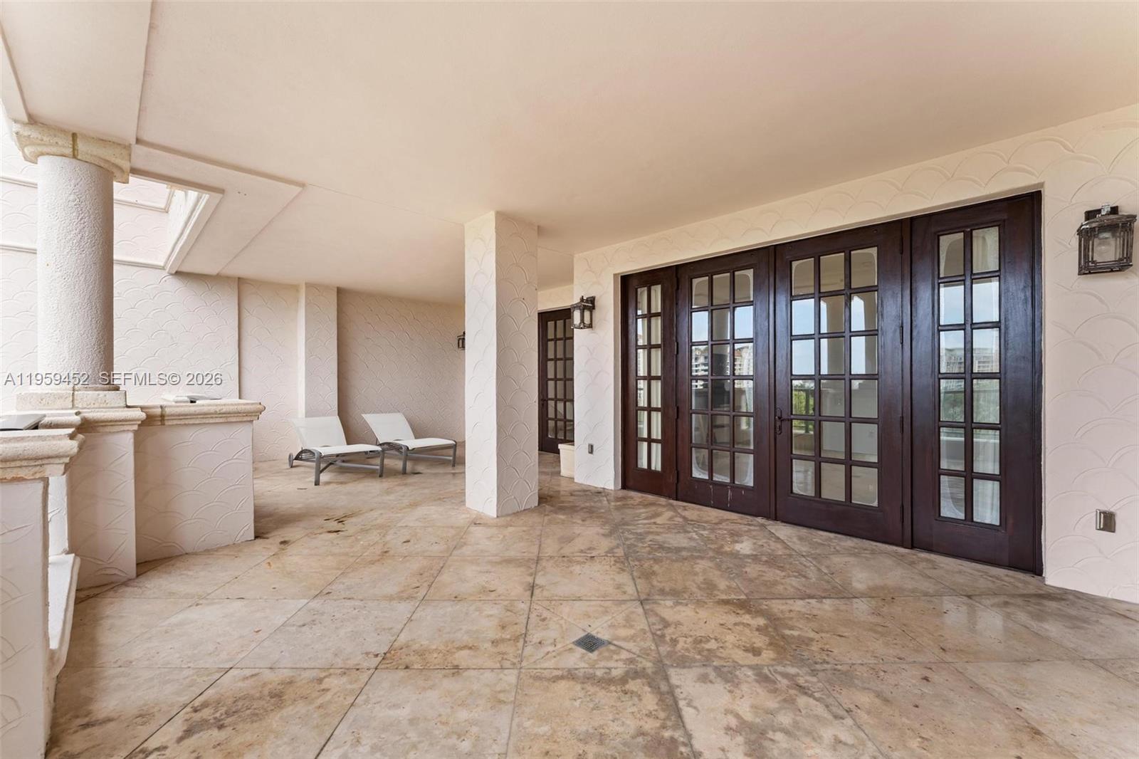 7600 OCEANSIDE AT FISHER - Residential