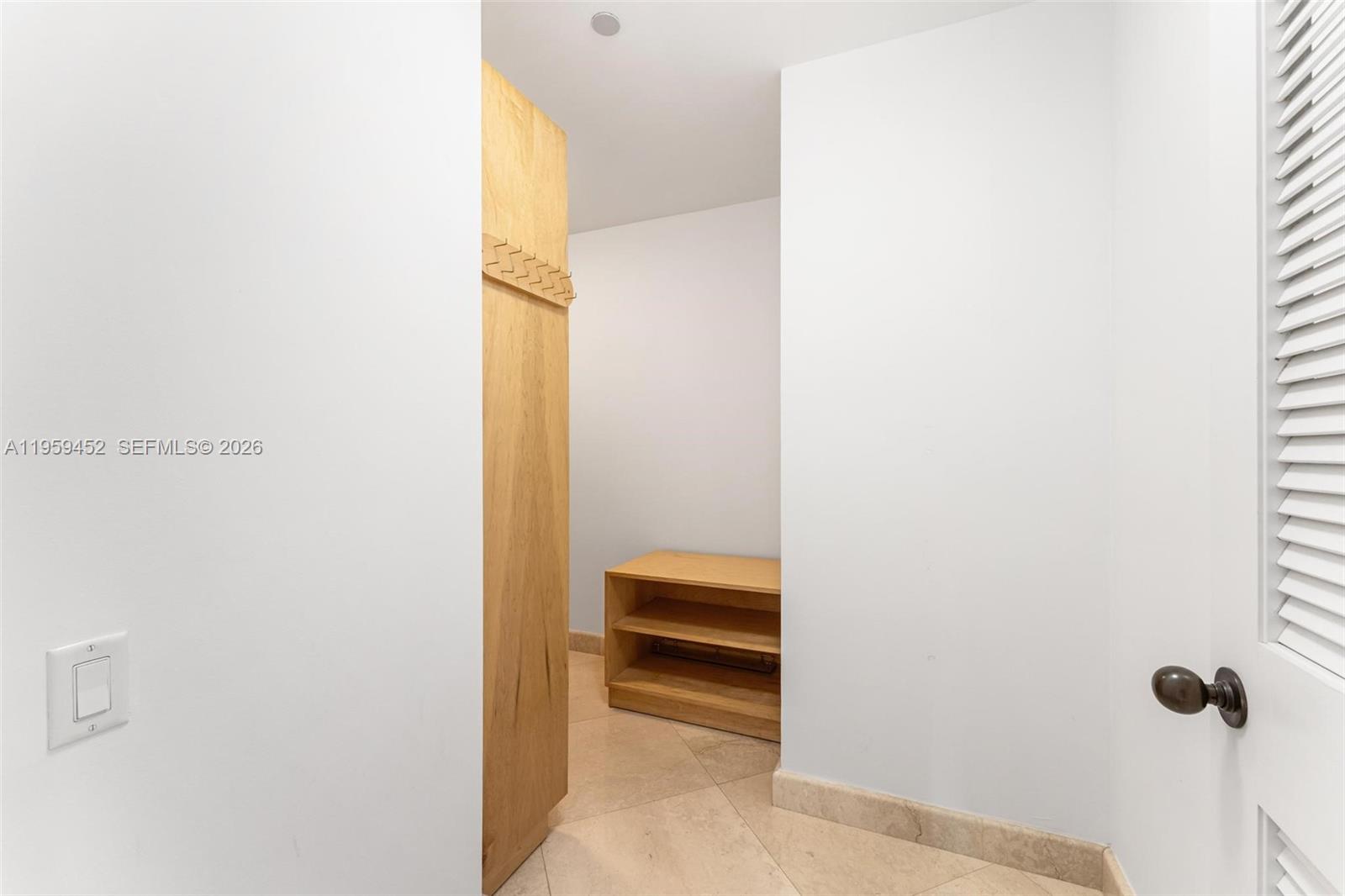 7600 OCEANSIDE AT FISHER - Residential