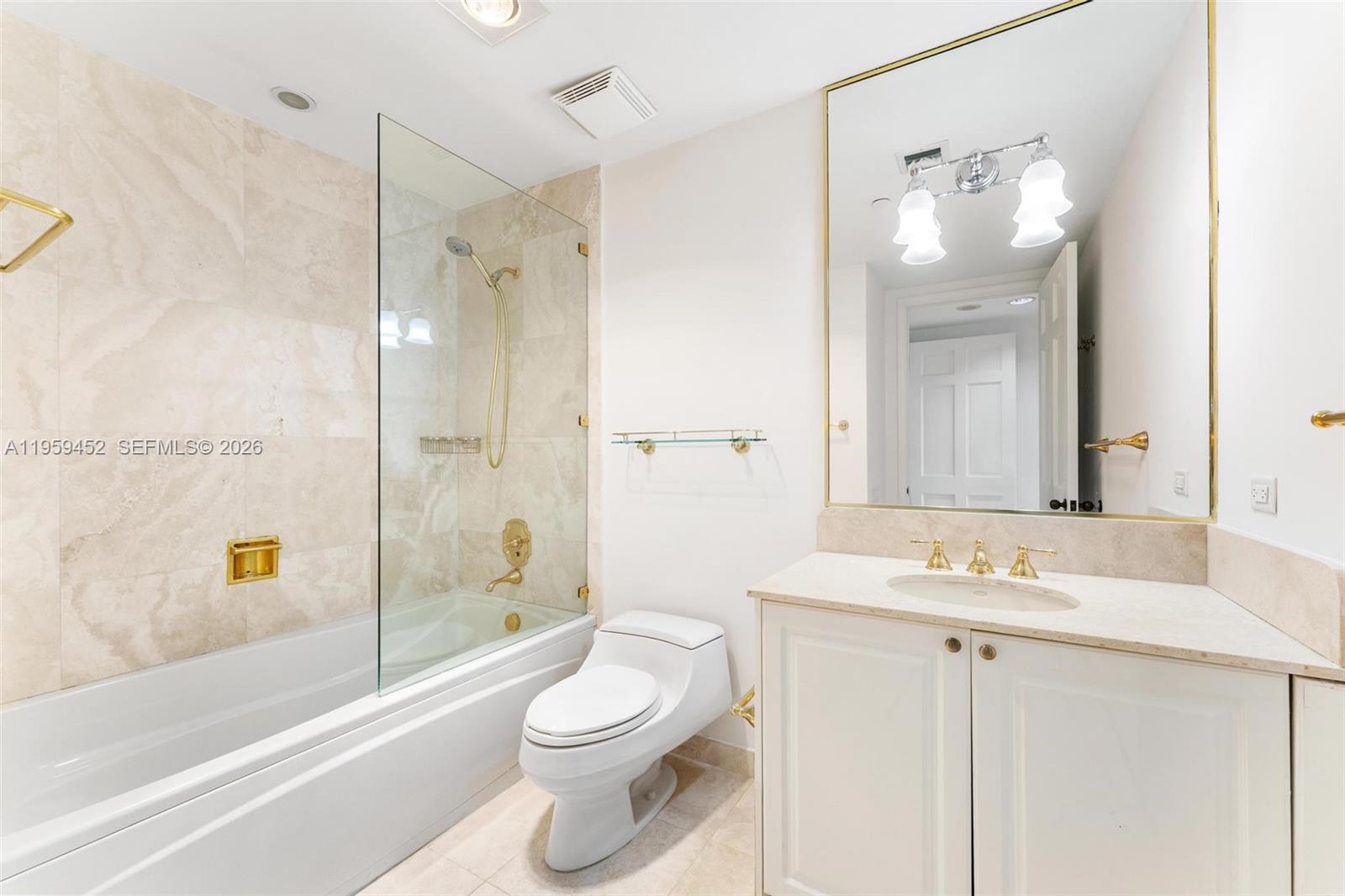 7600 OCEANSIDE AT FISHER - Residential