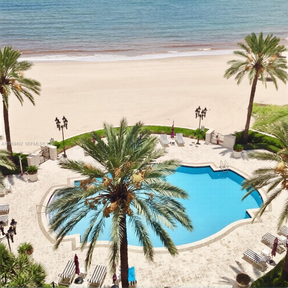 7600 OCEANSIDE AT FISHER - Residential