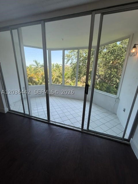 Tiny photo for 1101 NE 191st St #H401, Miami, FL 33179 (MLS # A12036442)