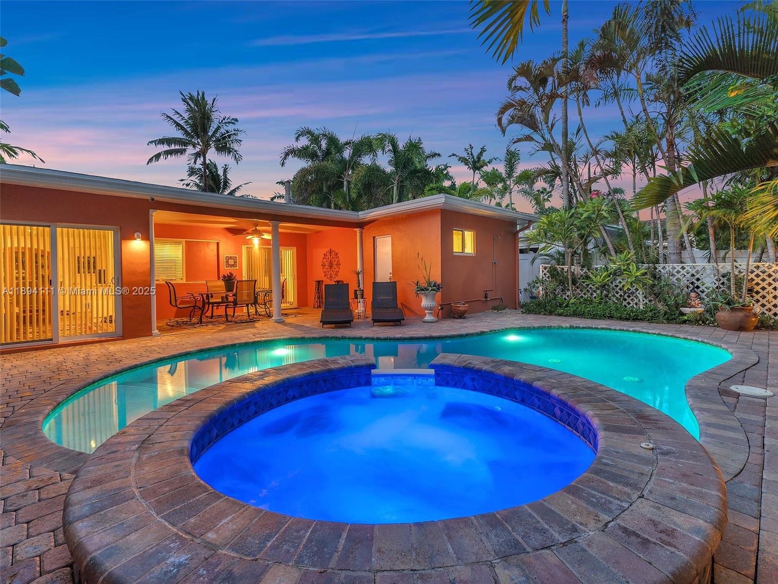 HOLLYWOOD LAKES SECTION - Residential