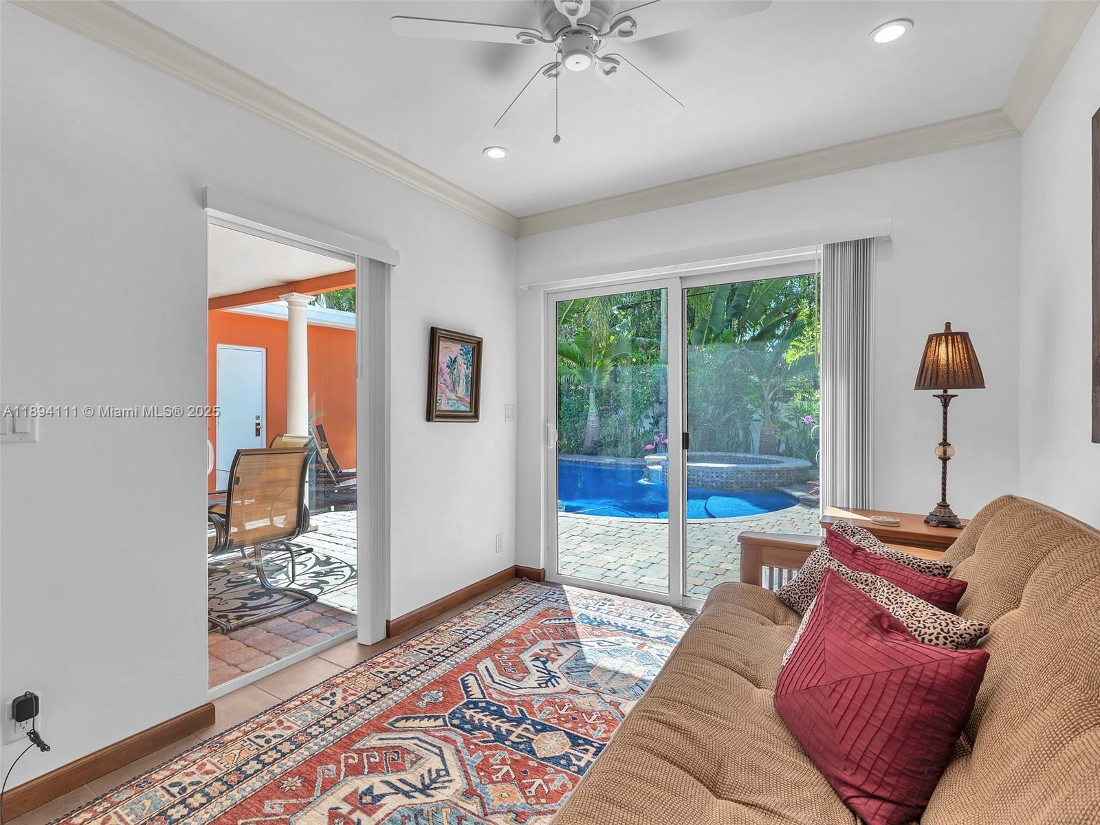 View photos, virtual tours, details... 1030 Johnson St