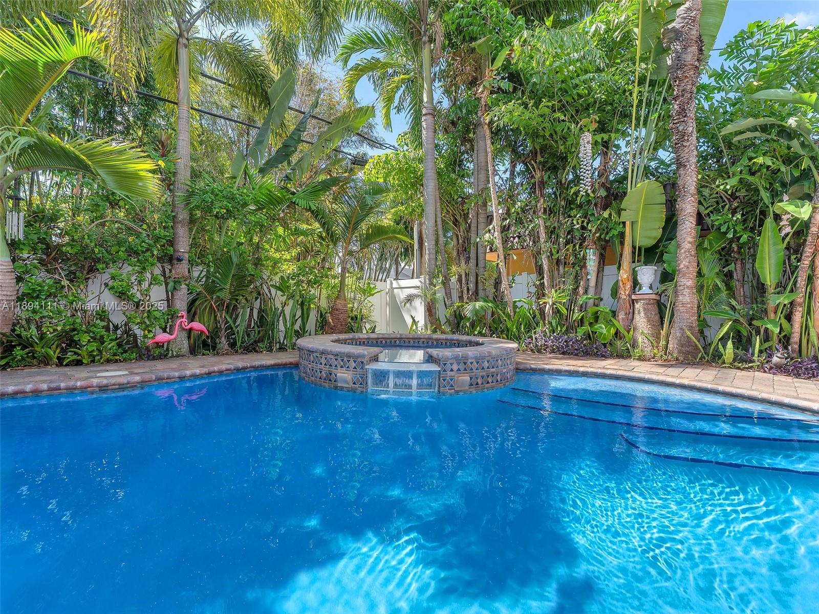 HOLLYWOOD LAKES SECTION - Residential