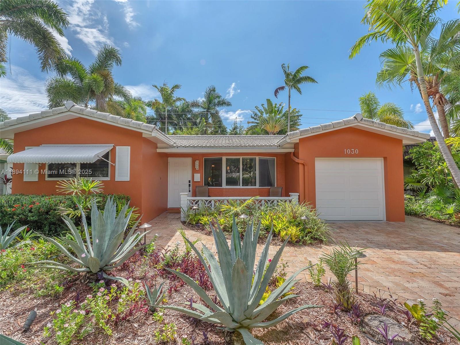 HOLLYWOOD LAKES SECTION - Residential