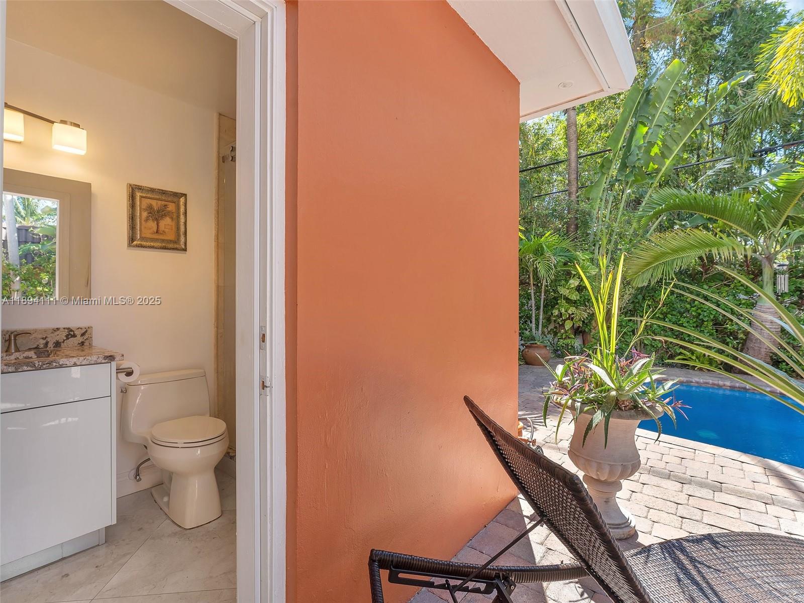 HOLLYWOOD LAKES SECTION - Residential