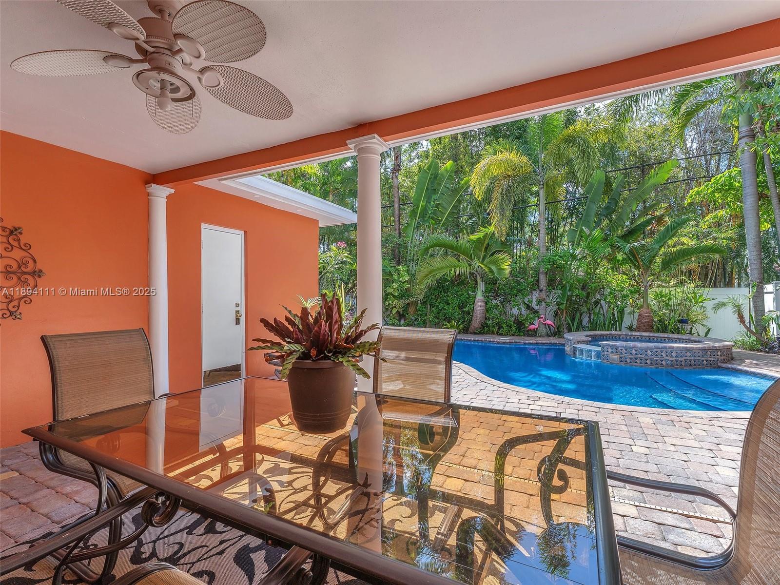 HOLLYWOOD LAKES SECTION - Residential