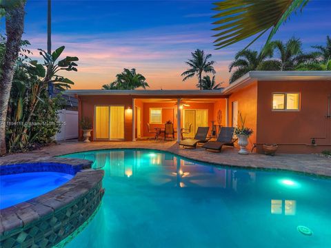 Photo of 1030 Johnson St, Hollywood, FL 33019 (MLS # A11894111)