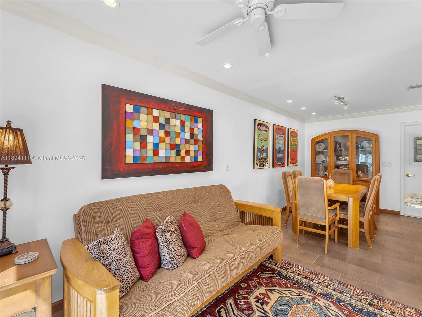 HOLLYWOOD LAKES SECTION - Residential