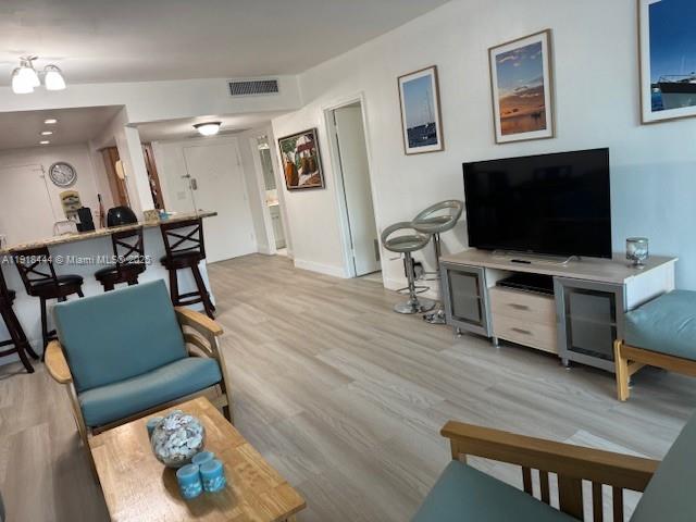 THE CARRIAGE HOUSE CONDO - Residential Lease