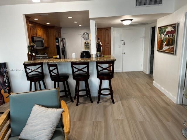 THE CARRIAGE HOUSE CONDO - Residential Lease