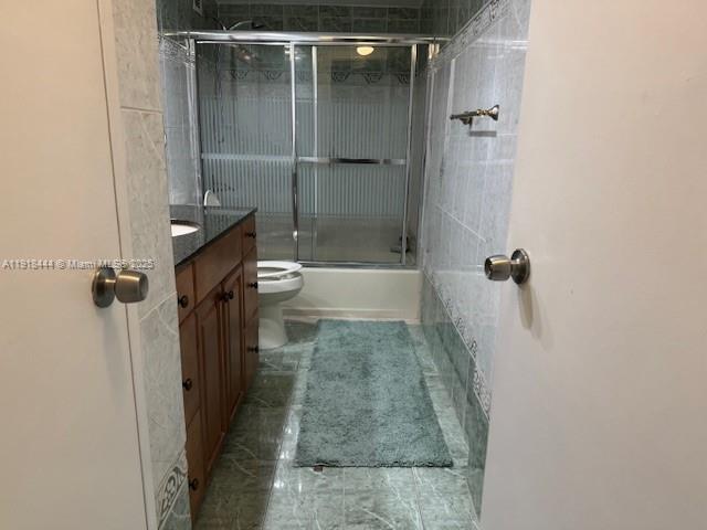 THE CARRIAGE HOUSE CONDO - Residential Lease