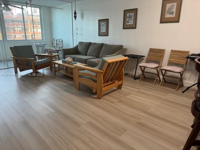 THE CARRIAGE HOUSE CONDO - Residential Lease