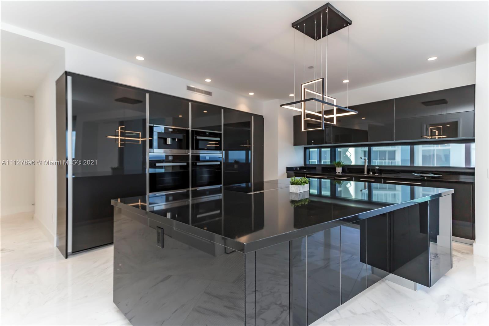 18555 COLLINS AVENUE COND - Residential