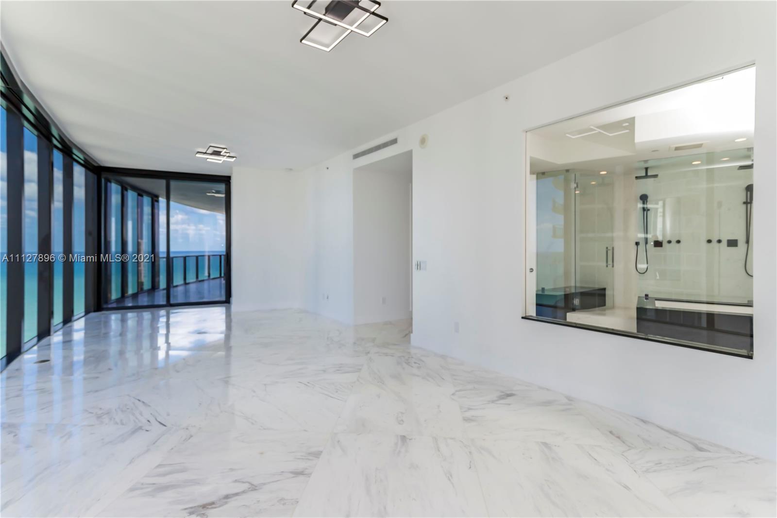 18555 COLLINS AVENUE COND - Residential