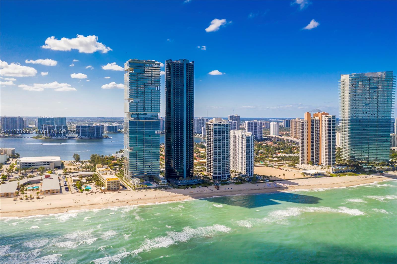 18555 COLLINS AVENUE COND - Residential