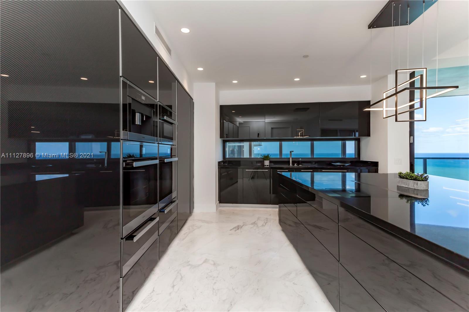 18555 COLLINS AVENUE COND - Residential