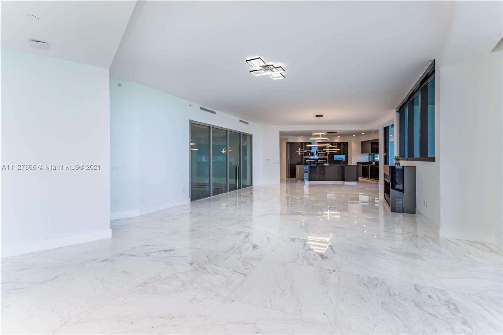 18555 COLLINS AVENUE COND - Residential