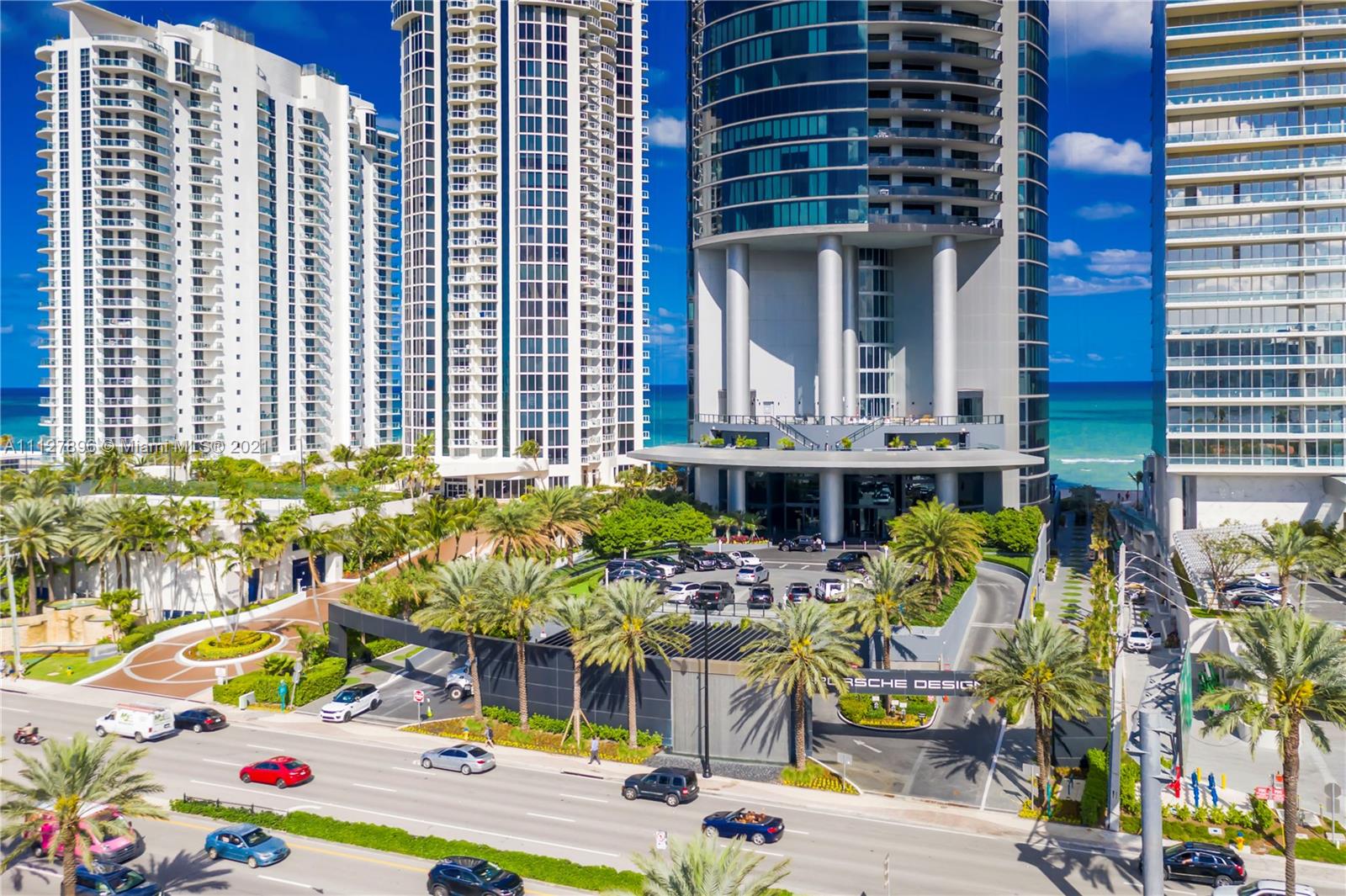 18555 COLLINS AVENUE COND - Residential