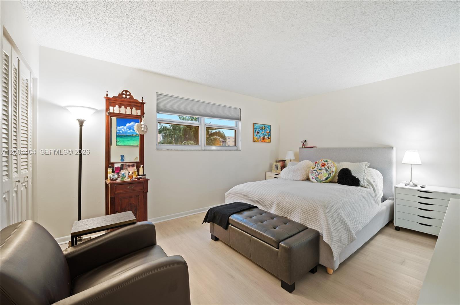MEADOWBROOK LAKES CONDO - Residential