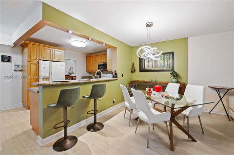 Photo of 424 SE 10th St #104, Dania Beach, FL 33004 (MLS # A12004404)