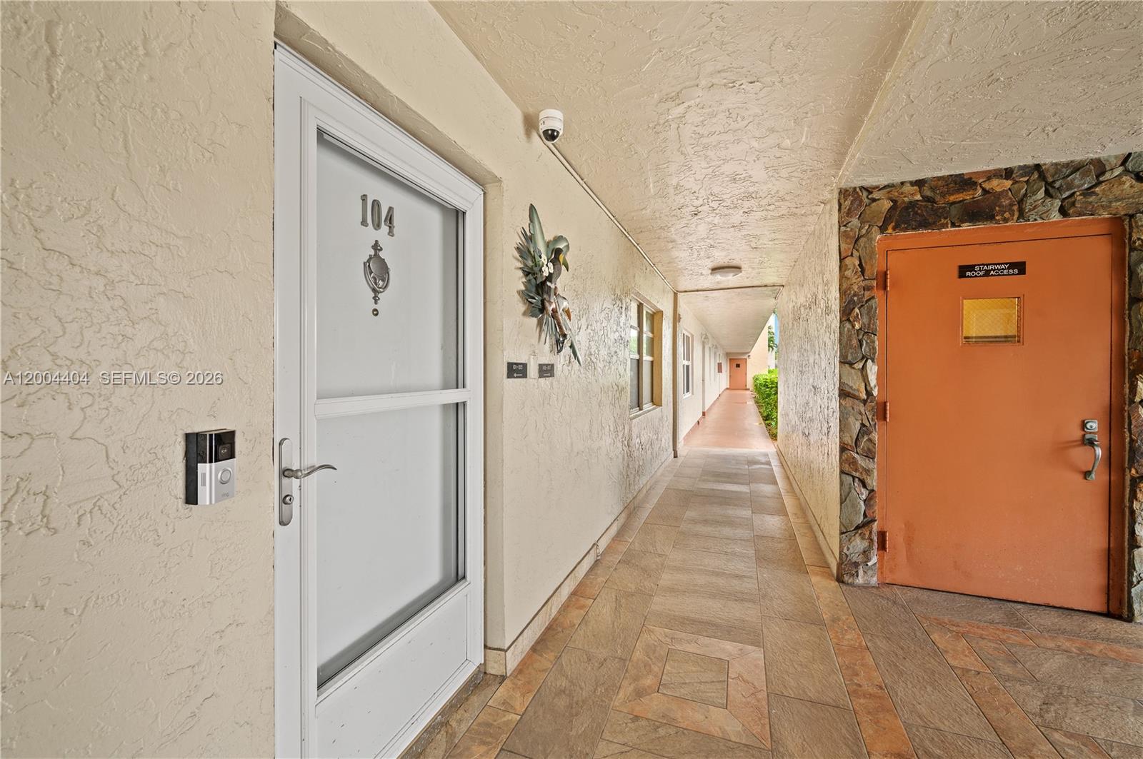 MEADOWBROOK LAKES CONDO - Residential