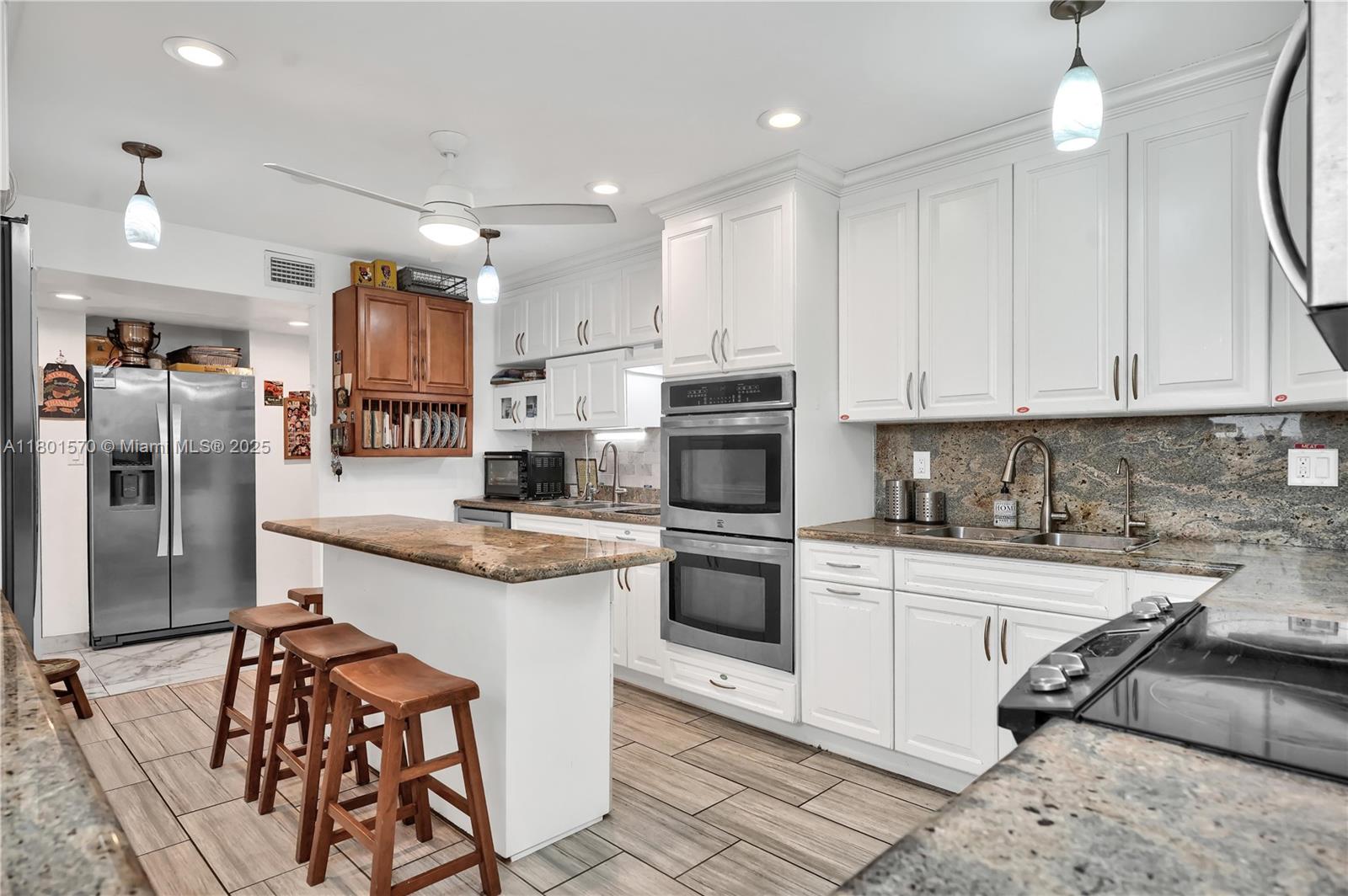 NEW LAND GARDENS CONDO - Residential
