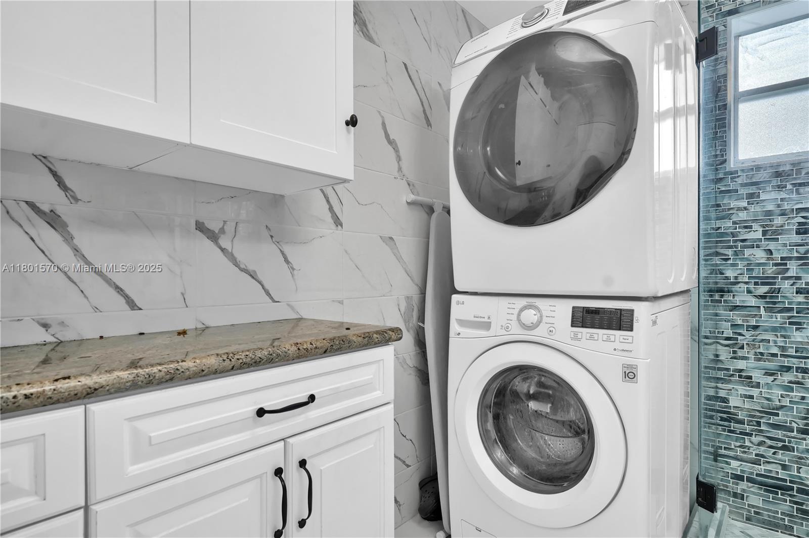 NEW LAND GARDENS CONDO - Residential