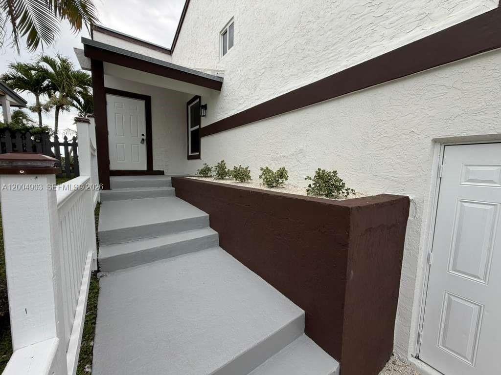 LAKES BY THE BAY SEC 2 - Residential