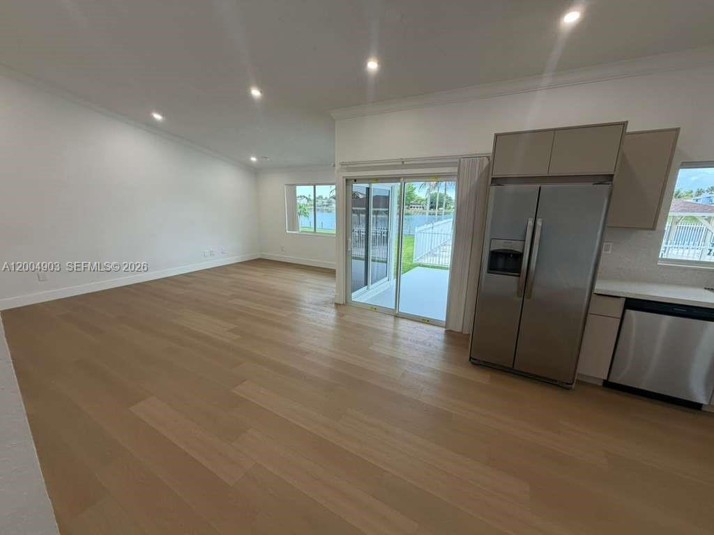 LAKES BY THE BAY SEC 2 - Residential