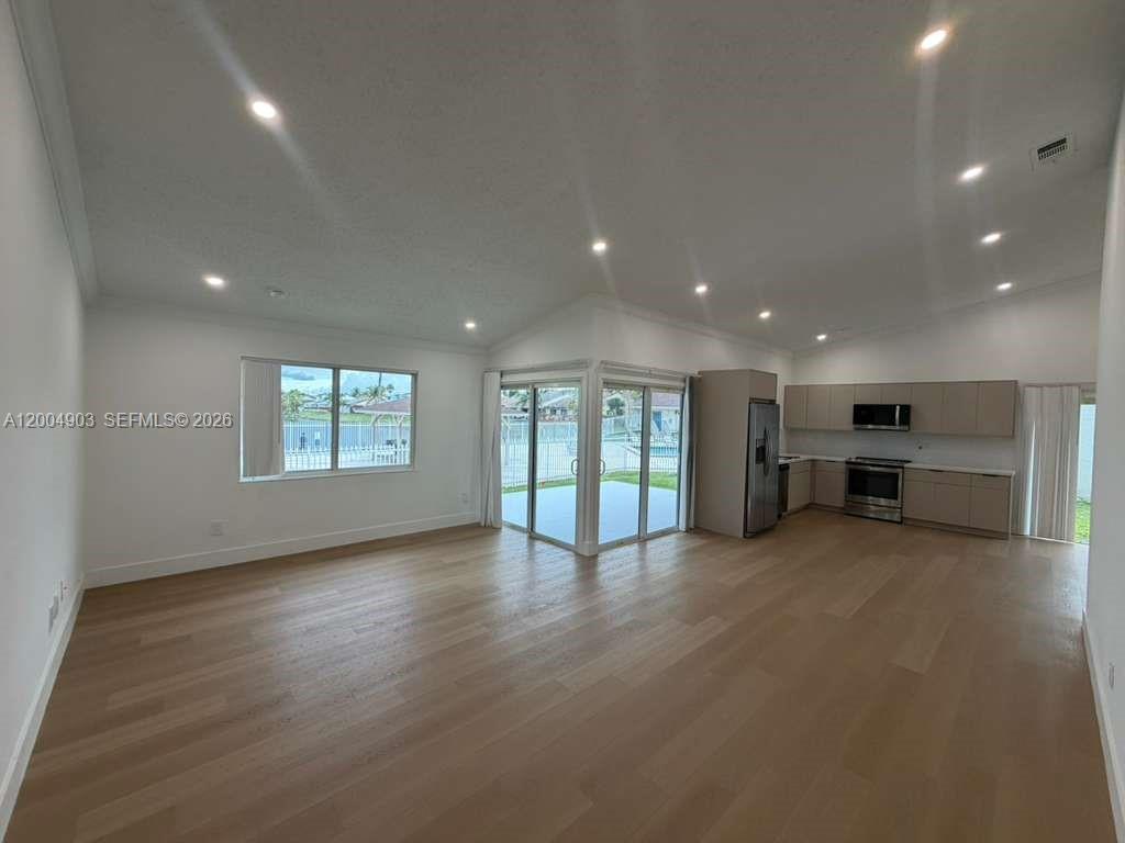 LAKES BY THE BAY SEC 2 - Residential