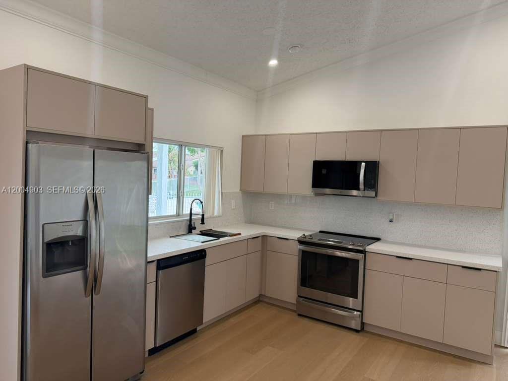 LAKES BY THE BAY SEC 2 - Residential