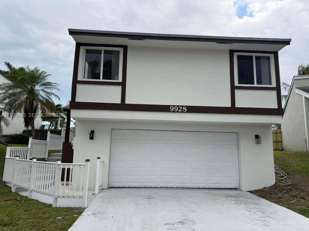 LAKES BY THE BAY SEC 2 - Residential