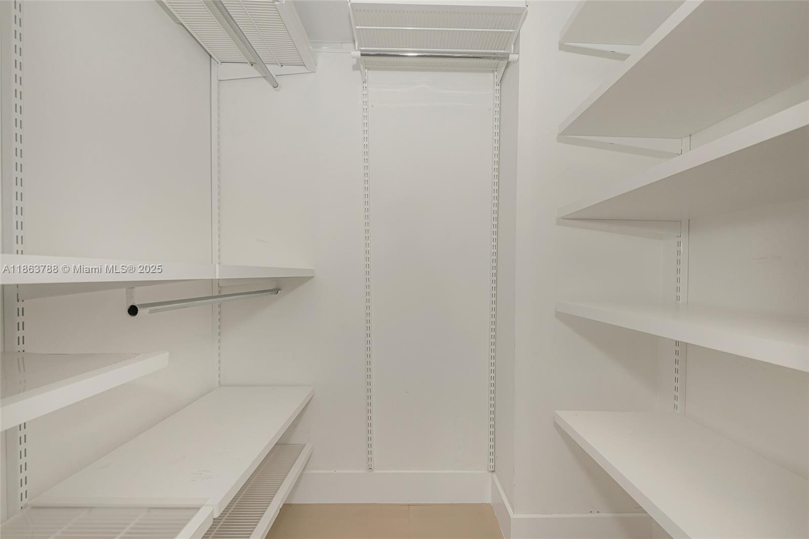 PARC CENTRAL AVENTURA - Residential