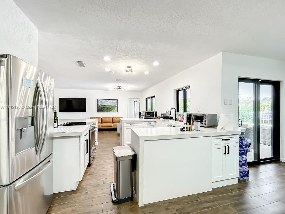 EASTERN SHORES - Residential