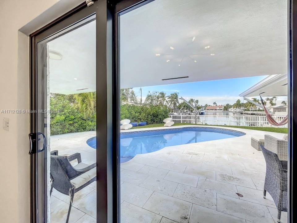 EASTERN SHORES - Residential