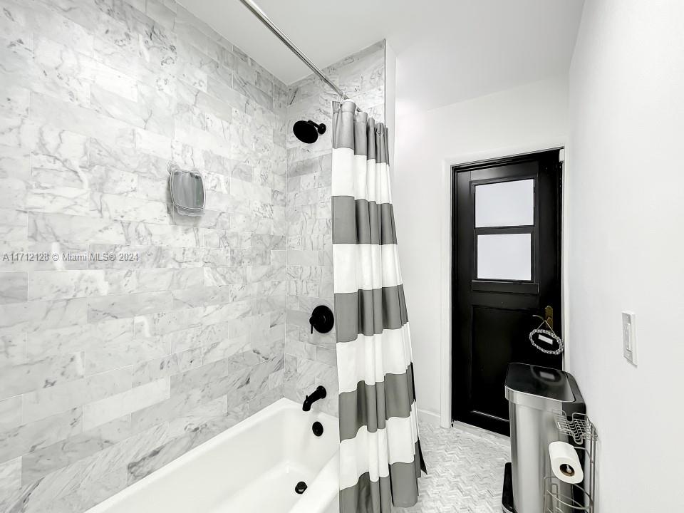 EASTERN SHORES - Residential